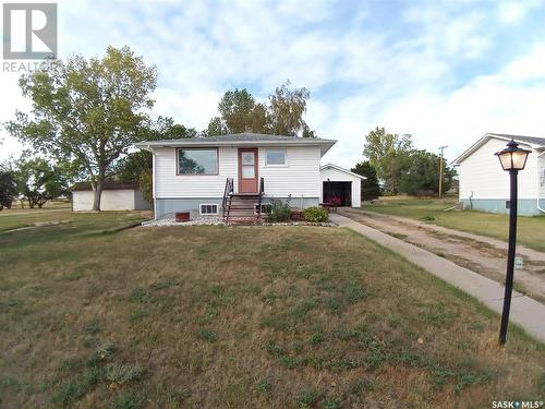 109 5Th Avenue, Hodgeville, SK - Outdoor