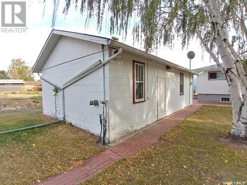 109 5Th Avenue, Hodgeville, SK - Outdoor With Exterior