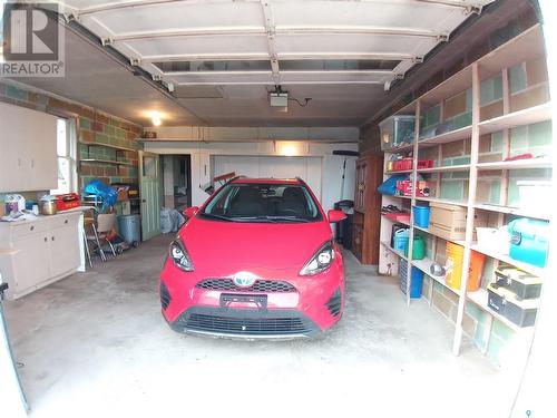 109 5Th Avenue, Hodgeville, SK - Indoor Photo Showing Garage