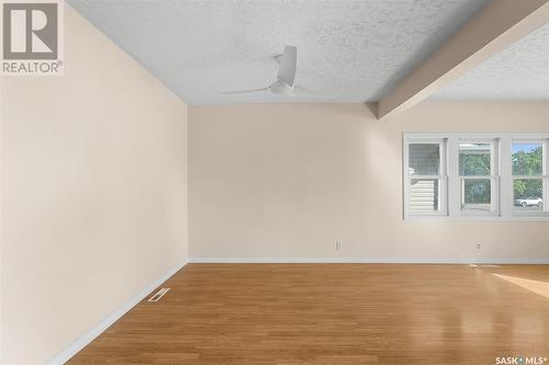 1110 Caribou Street W, Moose Jaw, SK - Indoor Photo Showing Other Room