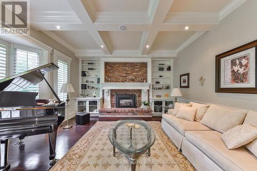 2314 Hoover Court, Burlington (Tyandaga), ON - Indoor Photo Showing Living Room With Fireplace