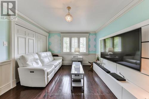 2314 Hoover Court, Burlington, ON - Indoor Photo Showing Living Room