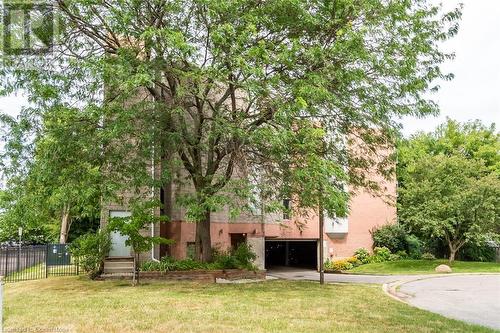 6 Niagara Street Unit# 105, Grimsby, ON - Outdoor