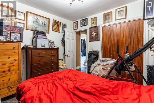 4710 Drummond Road, Niagara Falls, ON - Indoor Photo Showing Bedroom