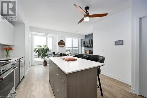 3210 Dakota Common Unit# A907, Burlington, ON - Indoor Photo Showing Kitchen With Upgraded Kitchen