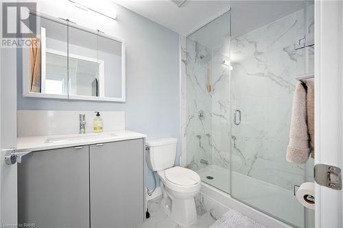 3210 Dakota Common Unit# A907, Burlington, ON - Indoor Photo Showing Bathroom