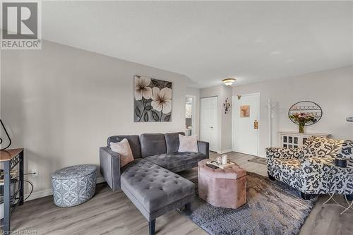 793 Colborne Street Unit# 217, Brantford, ON - Indoor Photo Showing Living Room