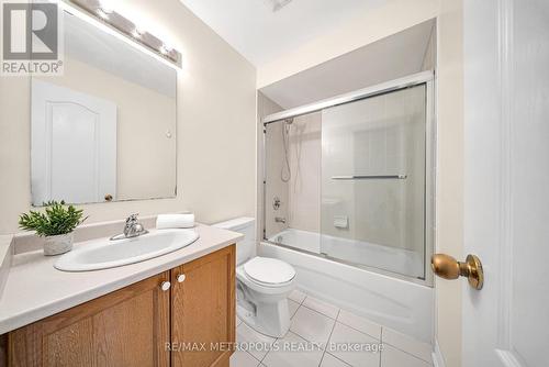 1773 Carousel Drive, Pickering, ON - Indoor Photo Showing Bathroom