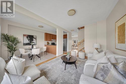 1773 Carousel Drive, Pickering, ON - Indoor Photo Showing Living Room