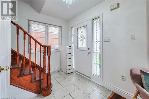 5147 Ravine Crescent, Burlington, ON - Indoor Photo Showing Other Room