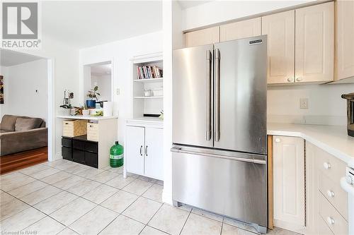 5147 Ravine Crescent, Burlington, ON - Indoor Photo Showing Kitchen