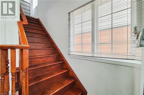 5147 Ravine Crescent, Burlington, ON - Indoor Photo Showing Other Room