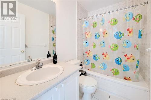 5147 Ravine Crescent, Burlington, ON - Indoor Photo Showing Bathroom