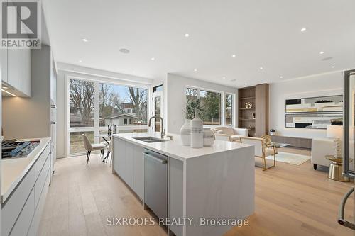 35 Emerald Crescent, Toronto, ON - Indoor Photo Showing Kitchen With Double Sink With Upgraded Kitchen