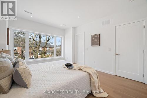 35 Emerald Crescent, Toronto, ON - Indoor Photo Showing Bedroom