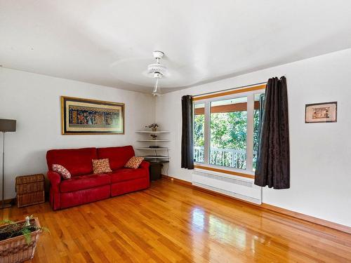 Salon - 3065 Rue Lareau, Carignan, QC - Indoor Photo Showing Living Room