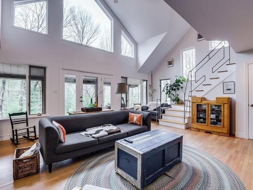 Salon - 280 Ch. Du Ruisseau, Val-Des-Monts, QC - Indoor Photo Showing Living Room