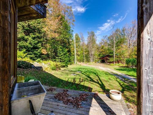 Balcon - 280 Ch. Du Ruisseau, Val-Des-Monts, QC - Outdoor