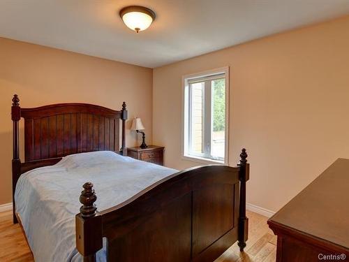 Chambre Ã Â coucher - 155 Mtée Casino, Saint-Calixte, QC - Indoor Photo Showing Bedroom