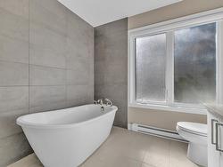 Ensuite bathroom - 