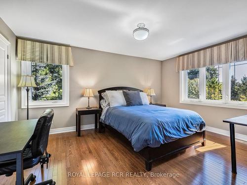 56 Sandbanks Dr, Richmond Hill, ON - Indoor Photo Showing Bedroom