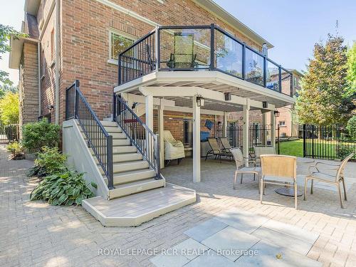 56 Sandbanks Dr, Richmond Hill, ON - Outdoor With Exterior