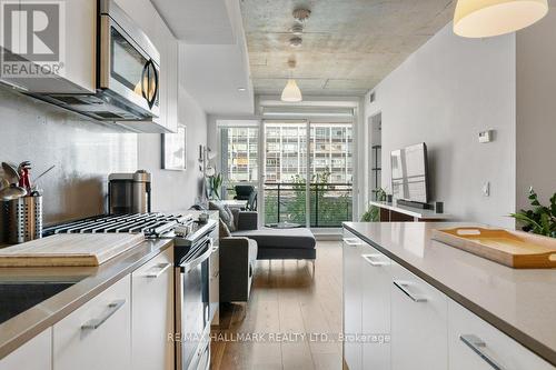 308 - 665 Kingston Road, Toronto, ON - Indoor Photo Showing Kitchen