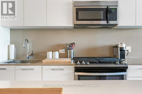 308 - 665 Kingston Road, Toronto, ON - Indoor Photo Showing Kitchen