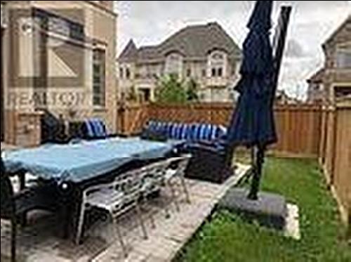 3021 Parsonage Crescent, Oakville, ON - Outdoor