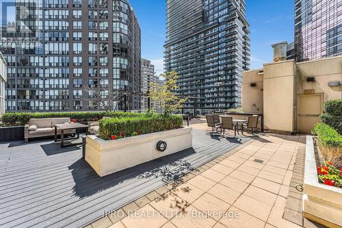 505 - 11 St Joseph Street, Toronto (Bay Street Corridor), ON - Outdoor With Facade