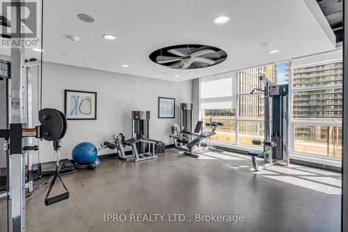 505 - 11 St Joseph Street, Toronto, ON - Indoor Photo Showing Gym Room