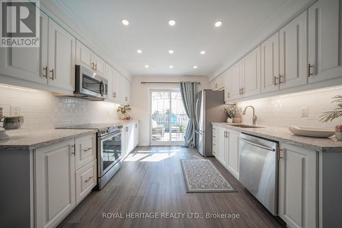 42 - 2800 Courtice Road, Clarington, ON - Indoor Photo Showing Kitchen With Stainless Steel Kitchen With Upgraded Kitchen