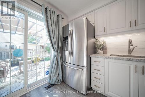 42 - 2800 Courtice Road, Clarington (Courtice), ON - Indoor Photo Showing Kitchen