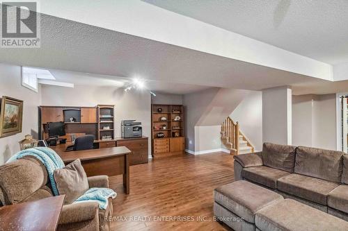 3327 Eglinton Avenue W, Mississauga (Churchill Meadows), ON - Indoor Photo Showing Living Room