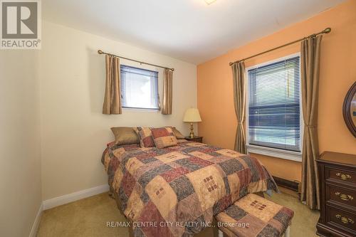 Main floor Bedroom  1 - 104 Appel Street, London, ON - Indoor Photo Showing Bedroom