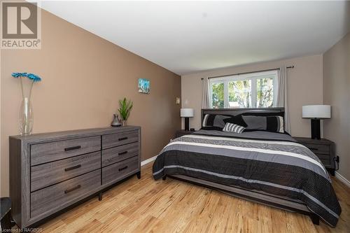 218 5Th Avenue W, Owen Sound, ON - Indoor Photo Showing Bedroom