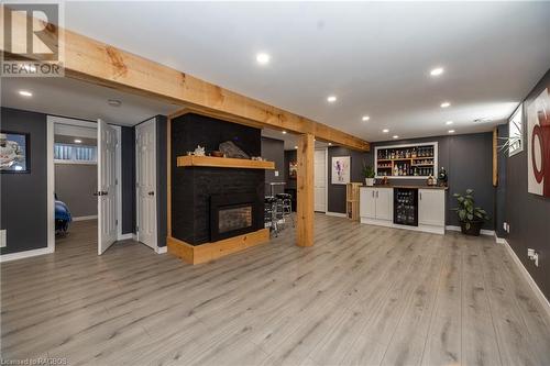 218 5Th Avenue W, Owen Sound, ON - Indoor With Fireplace