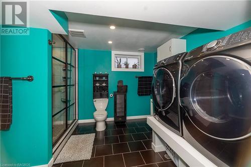 218 5Th Avenue W, Owen Sound, ON - Indoor Photo Showing Laundry Room