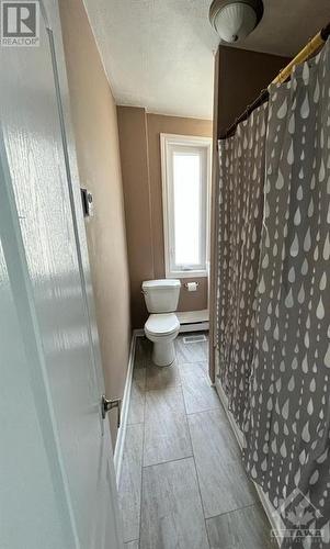 1055 Somerset Street Unit#2, Ottawa, ON - Indoor Photo Showing Bathroom