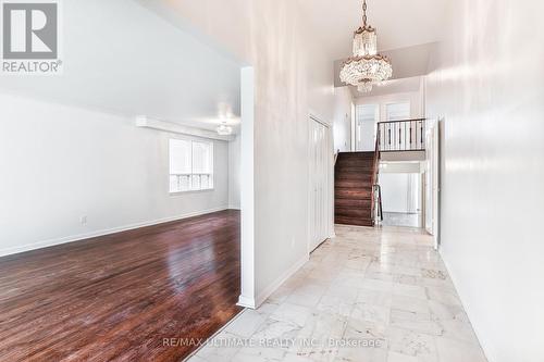 90 Charlton Boulevard, Toronto, ON - Indoor Photo Showing Other Room