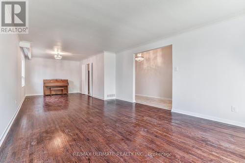 90 Charlton Boulevard, Toronto, ON - Indoor Photo Showing Other Room