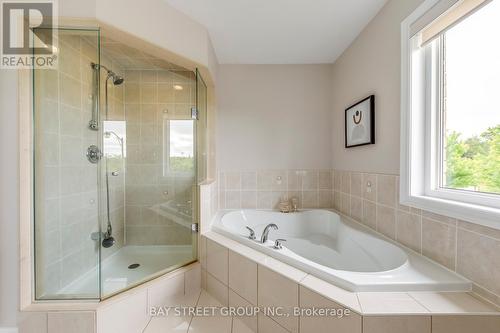 22 Dairy Avenue, Richmond Hill, ON - Indoor Photo Showing Bathroom