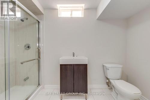 22 Dairy Avenue, Richmond Hill (Oak Ridges), ON - Indoor Photo Showing Bathroom