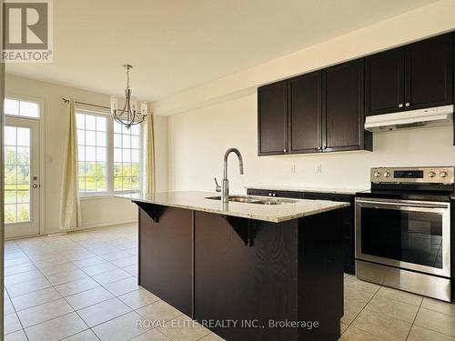 52 Lampkin Street, Georgina, ON - Indoor Photo Showing Kitchen