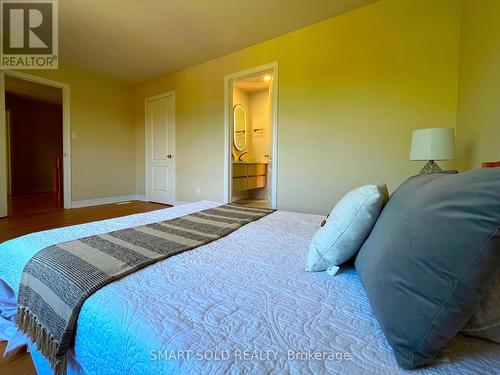 9 Casa Nova Drive, Vaughan, ON - Indoor Photo Showing Bedroom