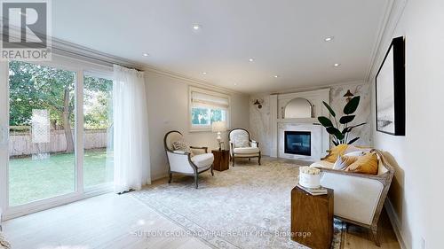 25 Silver Aspen Drive, Markham (Royal Orchard), ON - Indoor With Fireplace