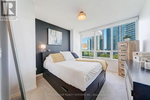 804 - 2230 Lake Shore Boulevard W, Toronto (Mimico), ON - Indoor Photo Showing Bedroom