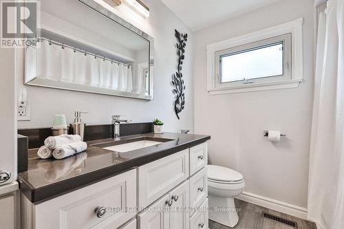 7232 Ridgeland Crescent, Mississauga, ON - Indoor Photo Showing Bathroom