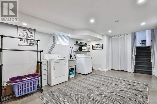 7232 Ridgeland Crescent, Mississauga, ON - Indoor Photo Showing Laundry Room