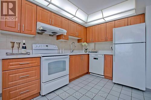 1205 - 4727 Sheppard Avenue E, Toronto (Agincourt South-Malvern West), ON - Indoor Photo Showing Kitchen